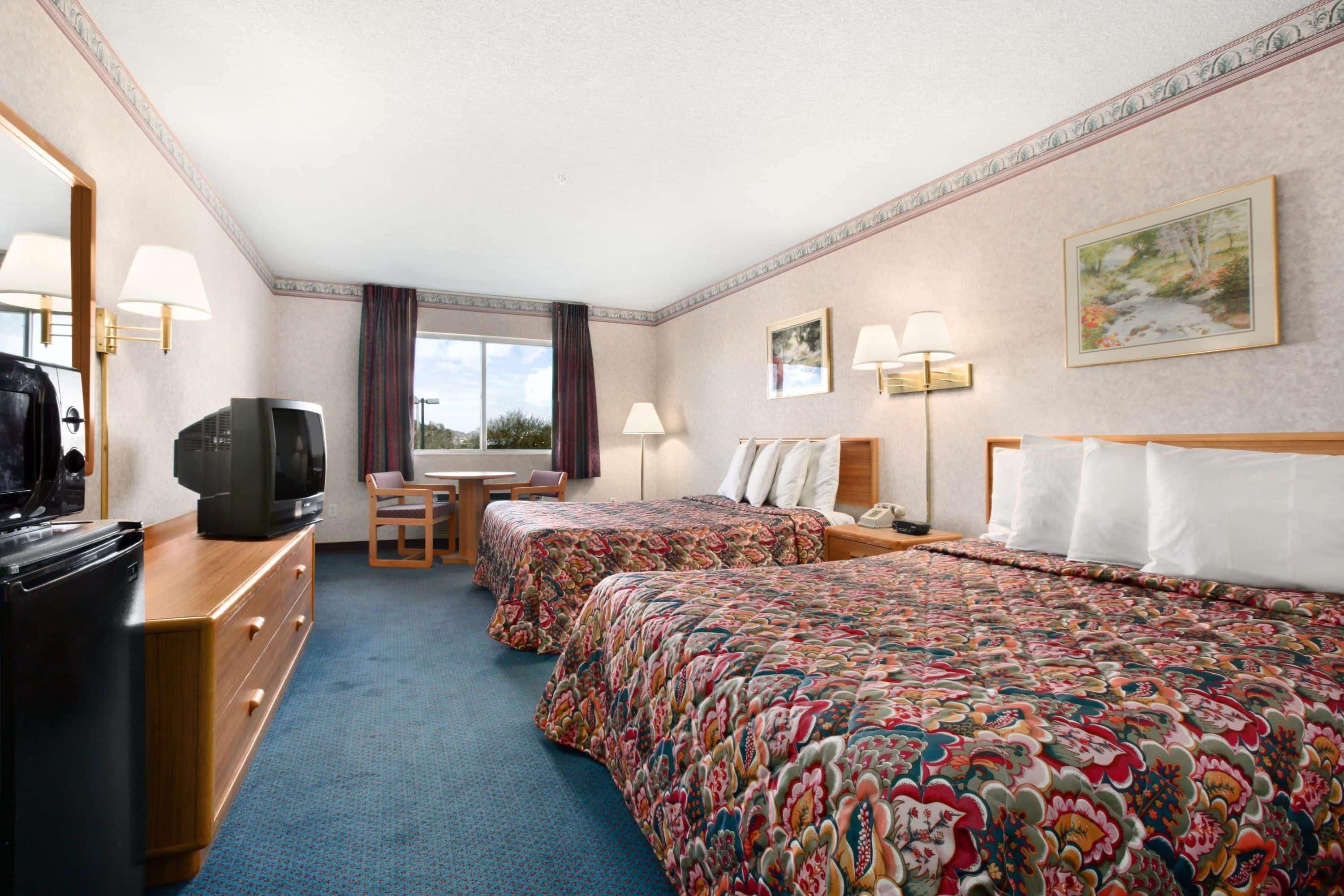 Days Inn By Wyndham Phoenix North Exterior foto