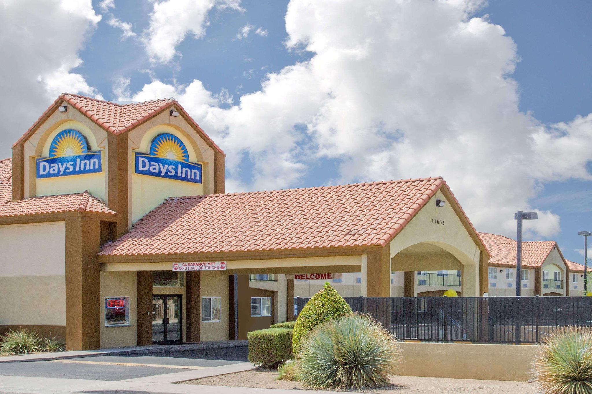 Days Inn By Wyndham Phoenix North Exterior foto