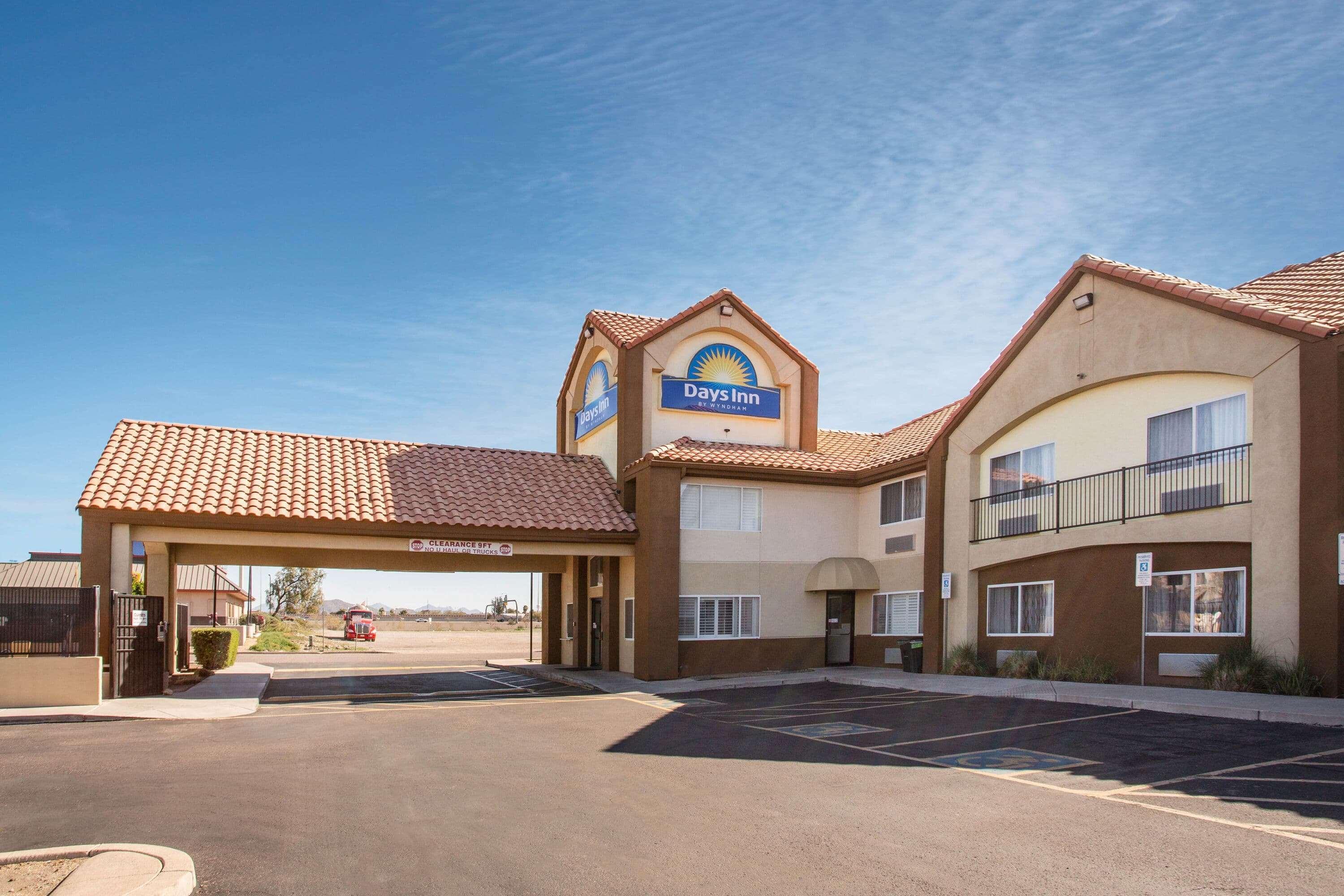 Days Inn By Wyndham Phoenix North Exterior foto